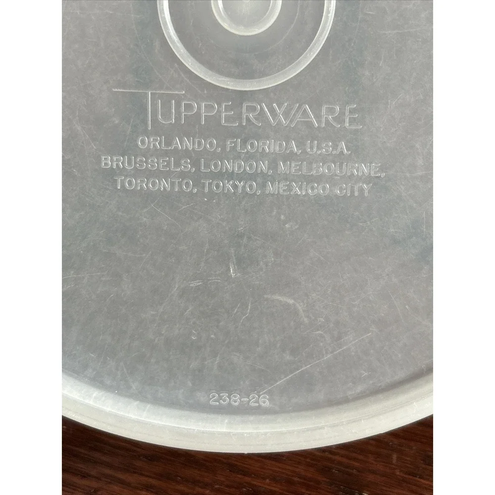 Vintage Tupperware 238-26‎ Round  5